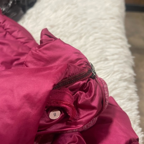 Lululemon" Down For A Run Vest-Berry Rumble - Picture 13 of 16